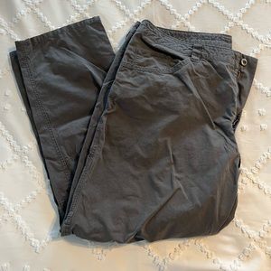 Men’s gray Patagonia pant size 40.